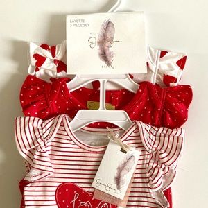 Jessica Simpson 3 Piece Baby Set w/ Hearts ❤️